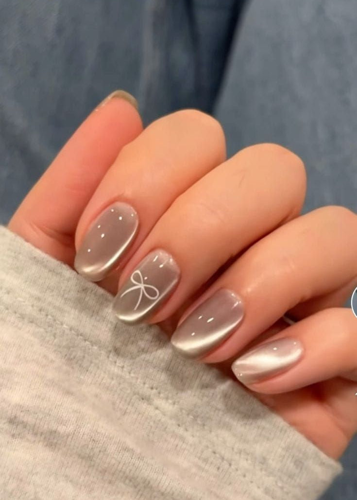 Chrome Bow Minimal Nails ✨🤍BUY 1 GET 1 FREE