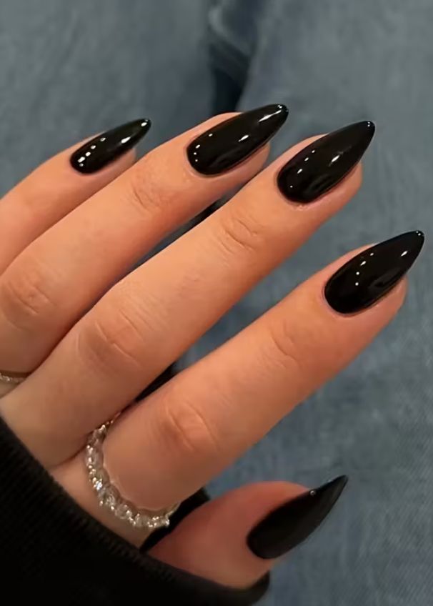 Black Nail 🖤BUY 1 GET 1 FREE GIFT