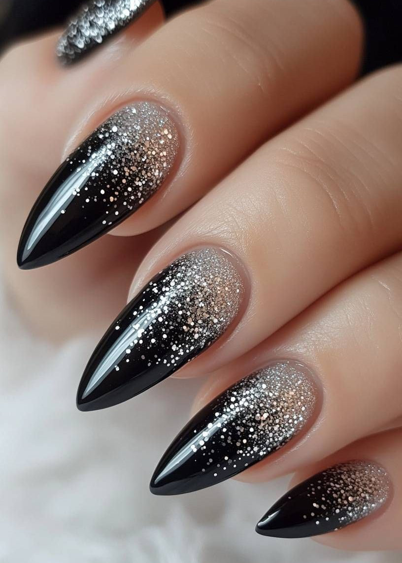 🖤 Black & Silver Glitter Glam Nails
