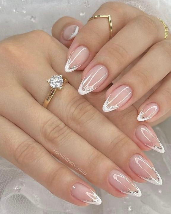 Almond shine Nails